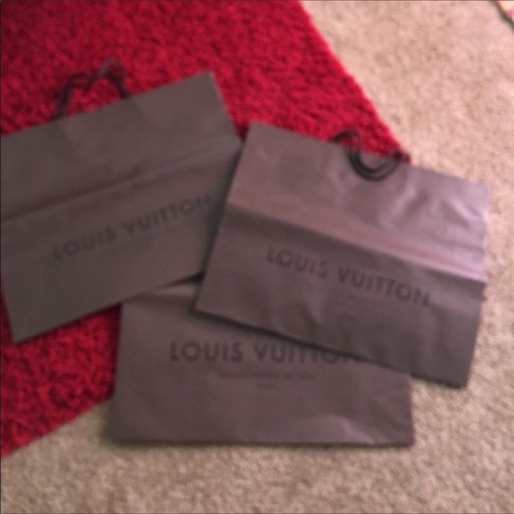 💯 authentic shopping bags